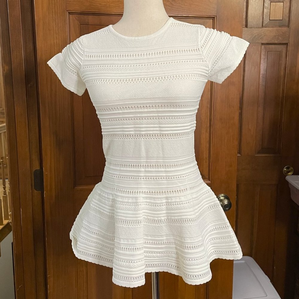 Gracia White Short Sleeve Top NWT